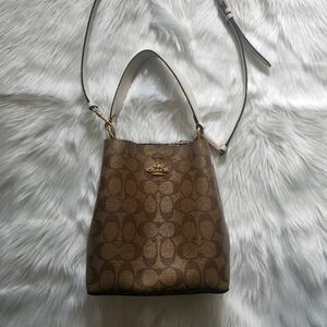 Coach Mollie Bucket Bag